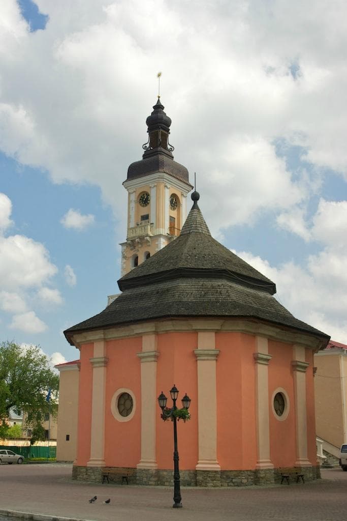 Kamianets-Podilskyi: Armenian Well and Polish Magistrate at the background