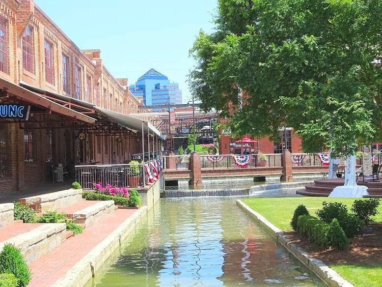 outdoor mall