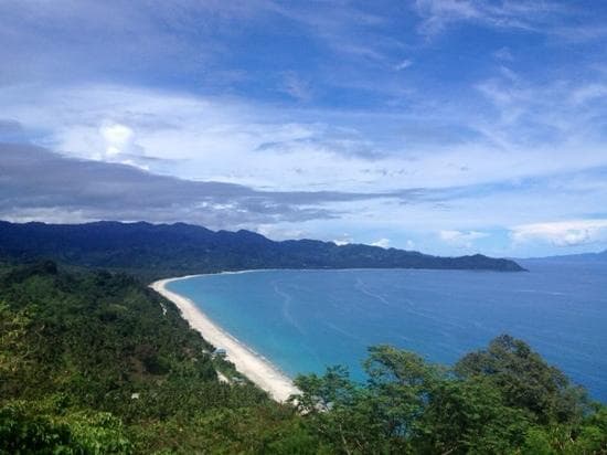 Dinadiawan Beach