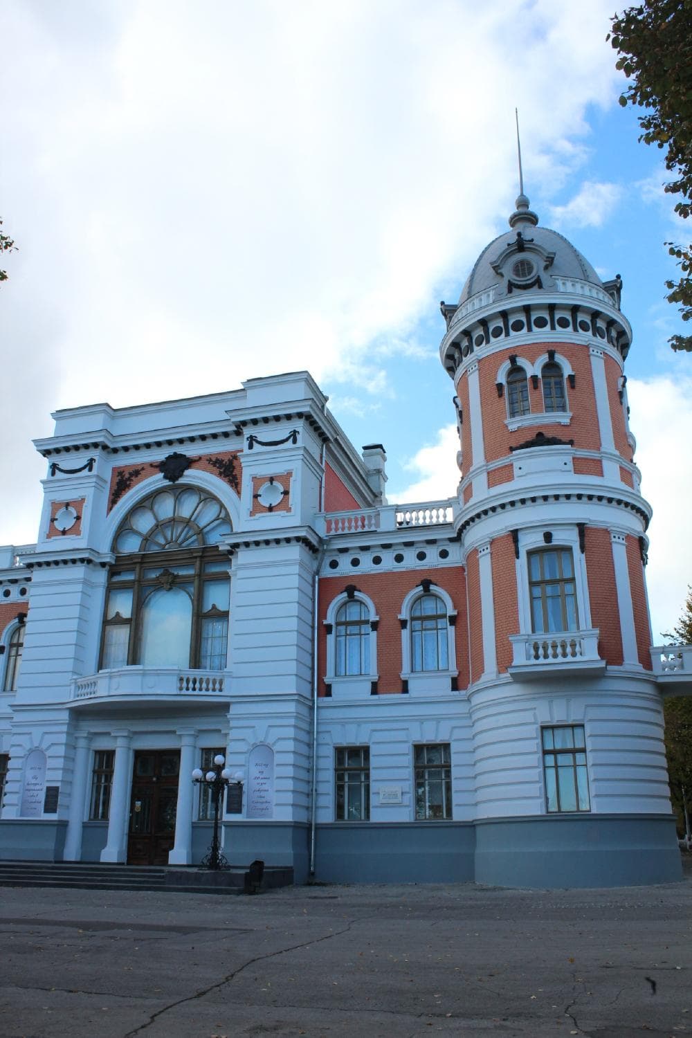 Ivan Goncharov Monument
