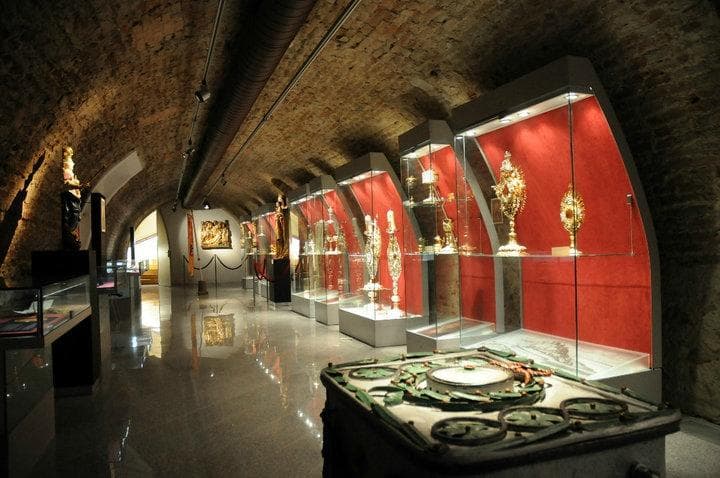 Lower floor exposition