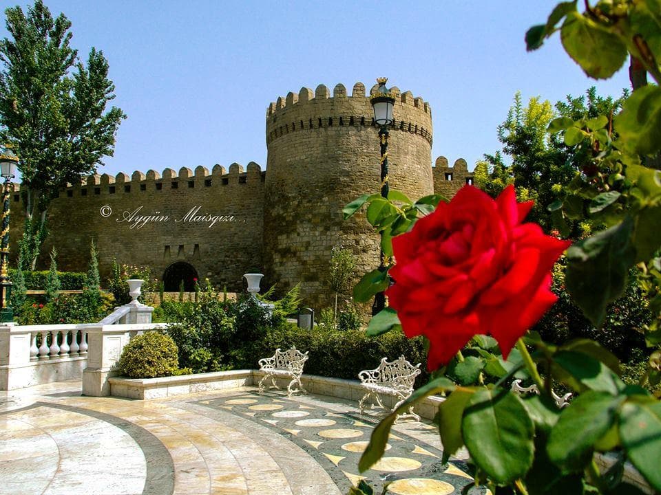 Summer time in Icherisheher
