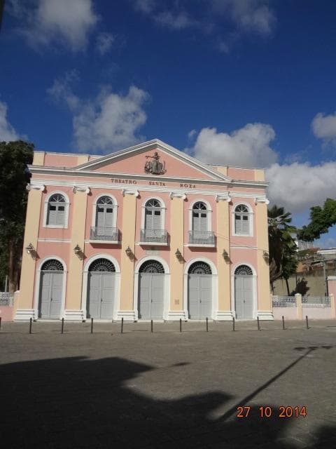 Frente do Theatro Santa Roza.