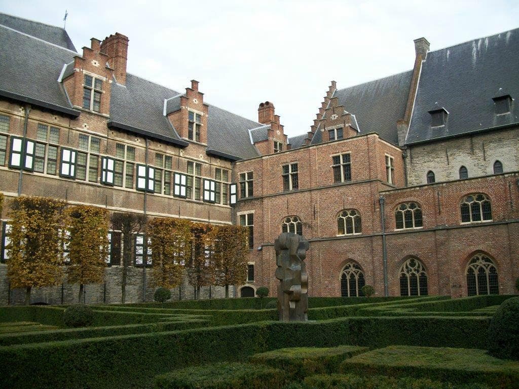 Le monastére dominicain ou Het Pand