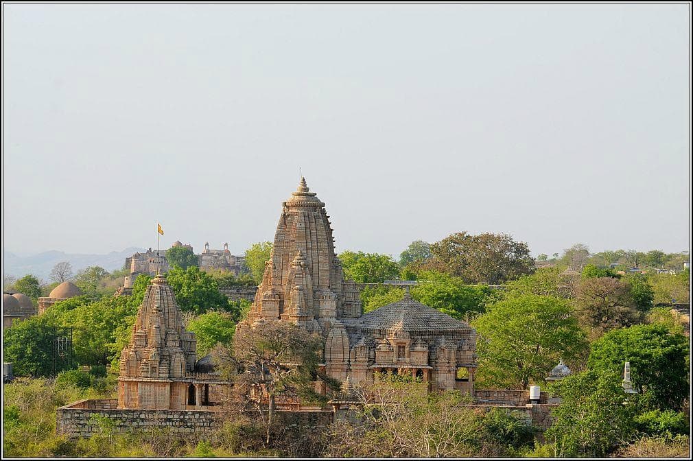 Temple meera