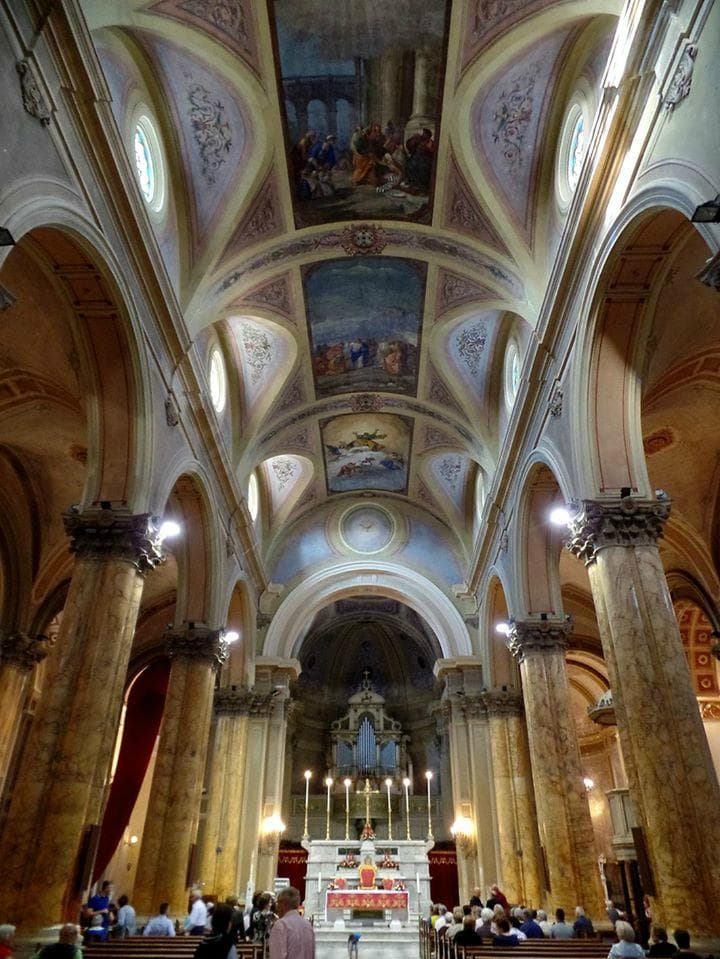 interno dopo i restauri