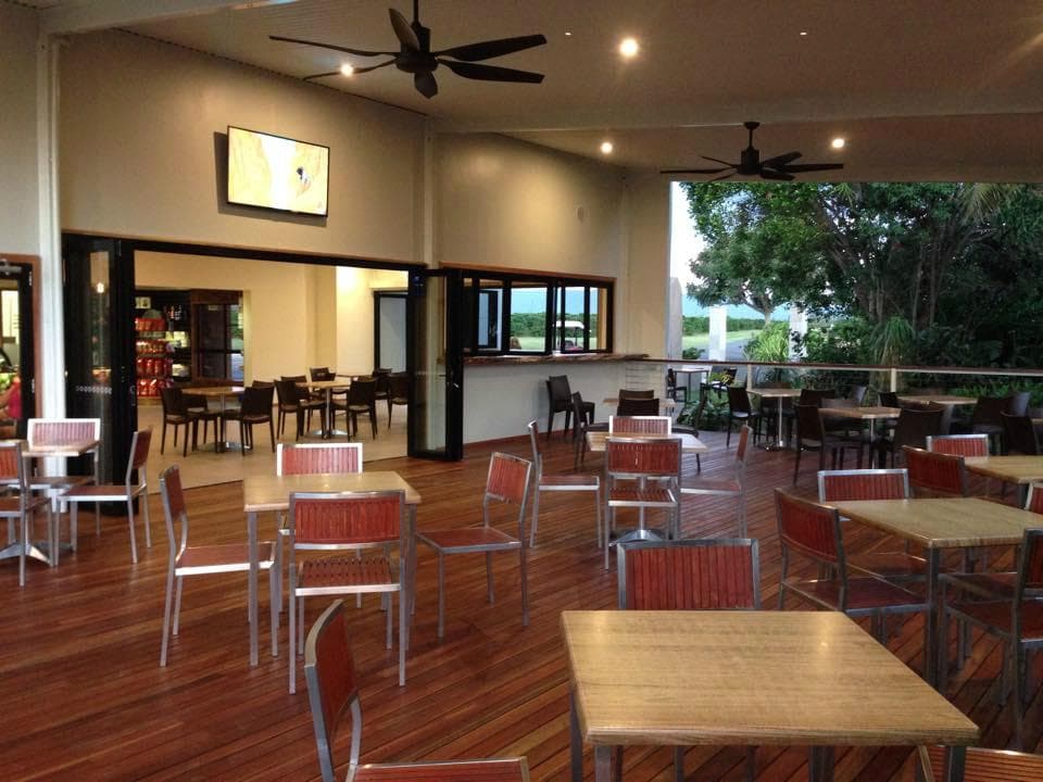 Jaques Coffee - Deck Area