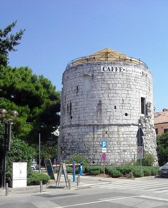 Красавица-башня