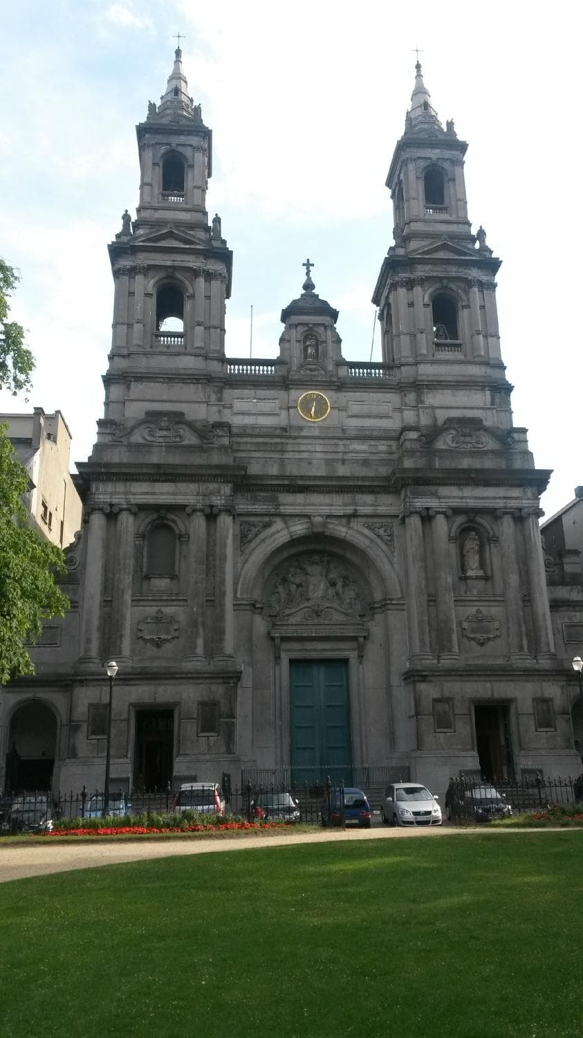 Brussels -  Eglise Saint-Joseph - view from the park