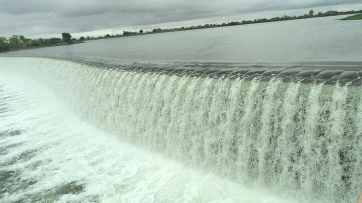 Parichha Dam