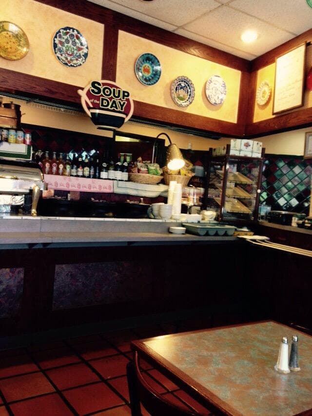 The Saveur Bistro in Sante Fe is a jewel!  The owners have created the most pleasant and welcomi