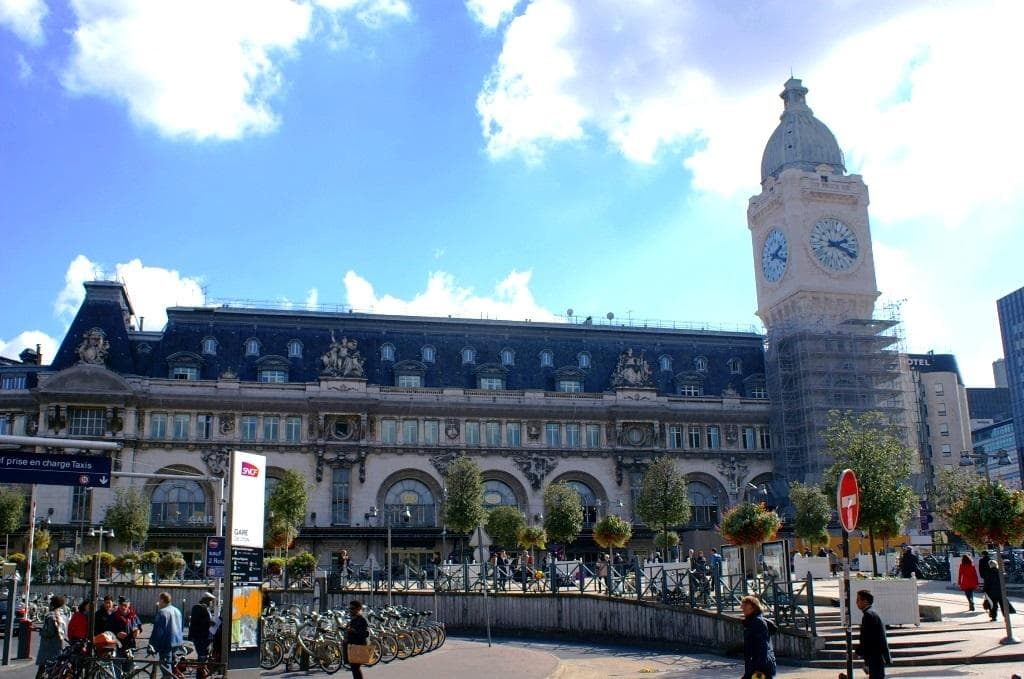 Gare de Lyon et esplanade