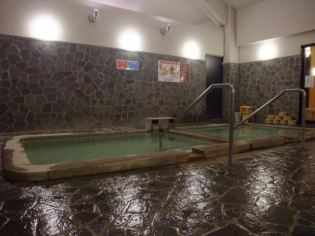 2層構造の湯船