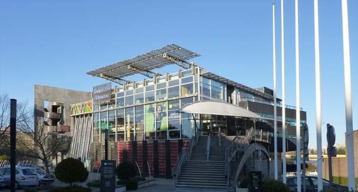 L'entrée du Forum