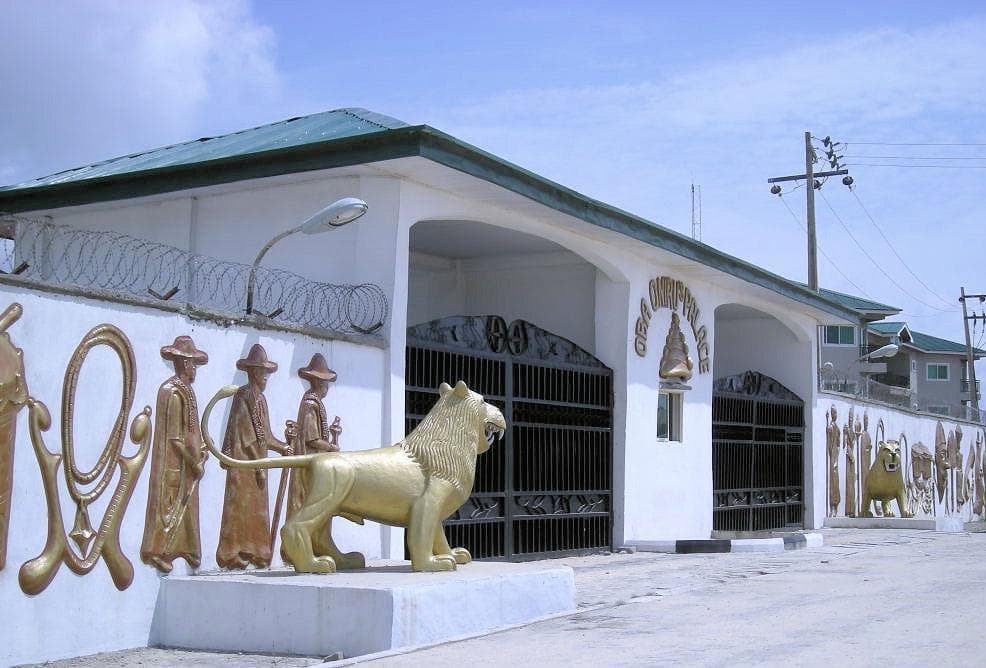Iga Idunganran Oba of Lagos Palace