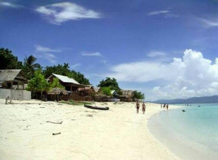 Pantai Pasir Putih Tanjung Karang