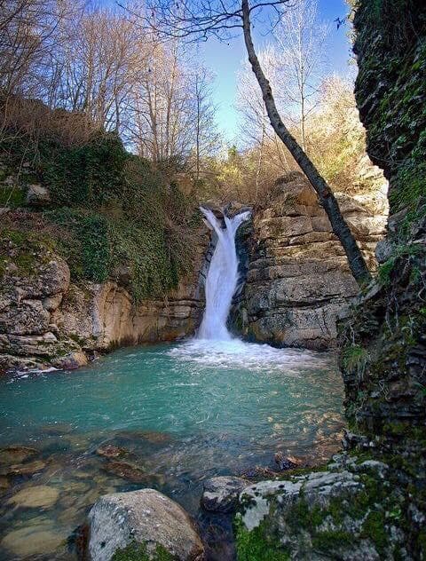 Una delle dieci cascate