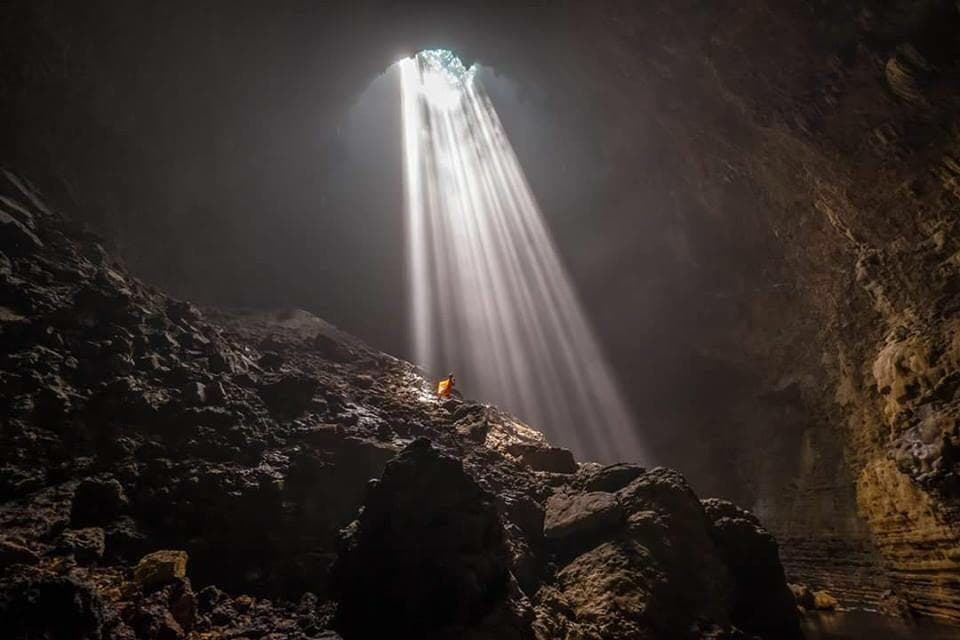 Heaven ray of light