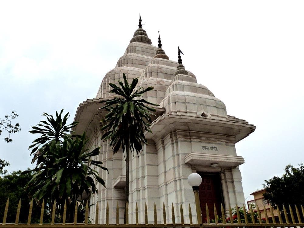 Adyapith temple with three altars, one atop another.