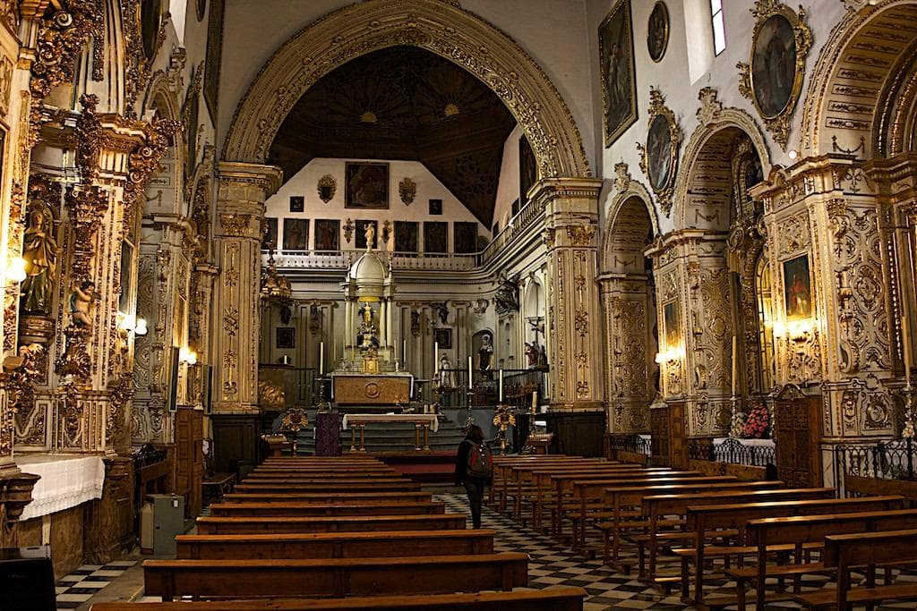 La nef unique de l'église