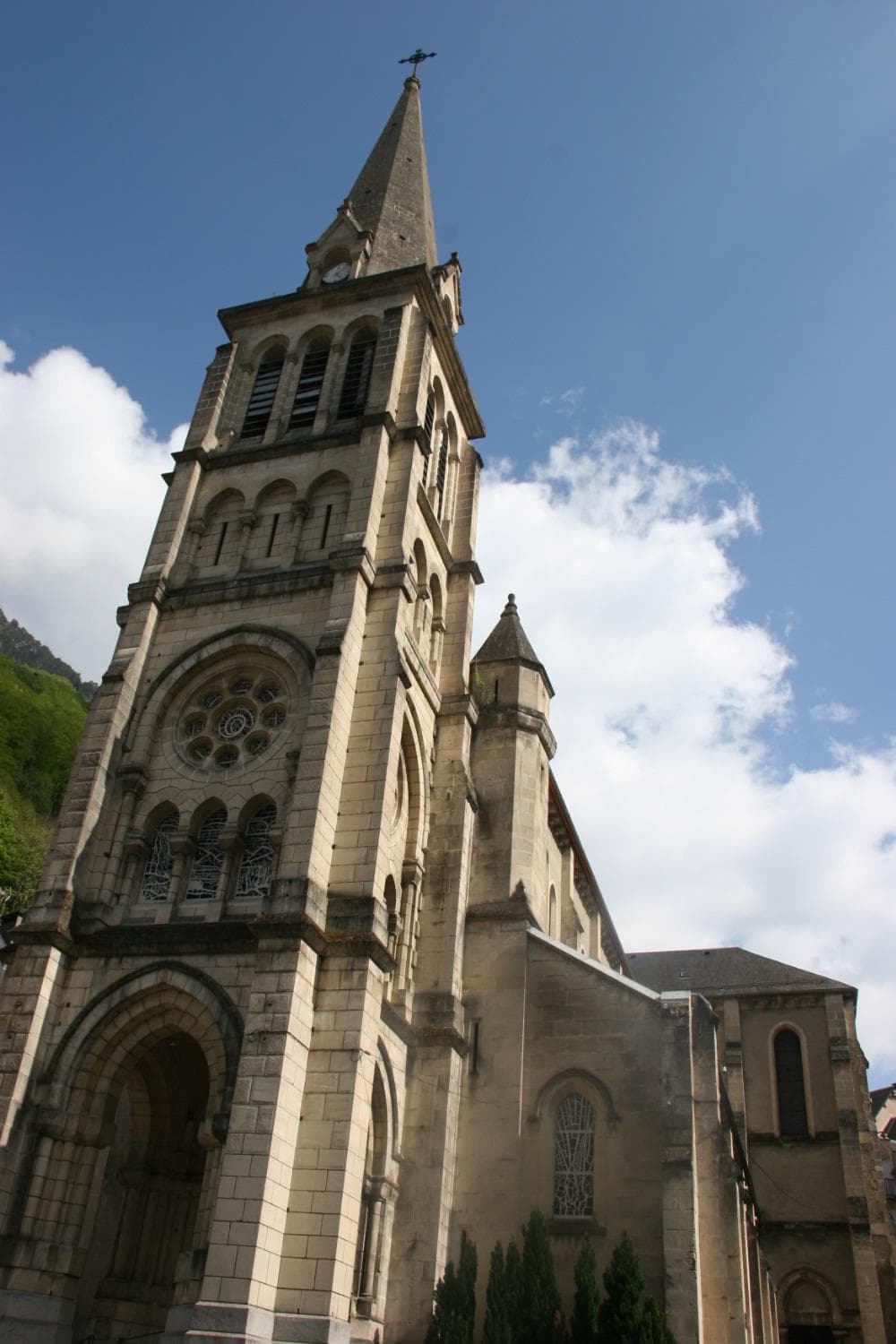 église