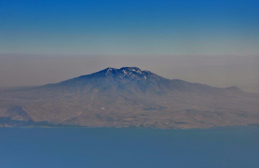 süphan mountain from the airplane