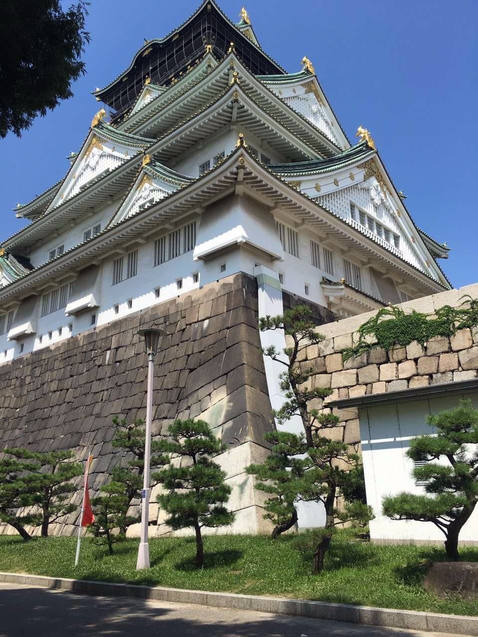 となりは大阪城