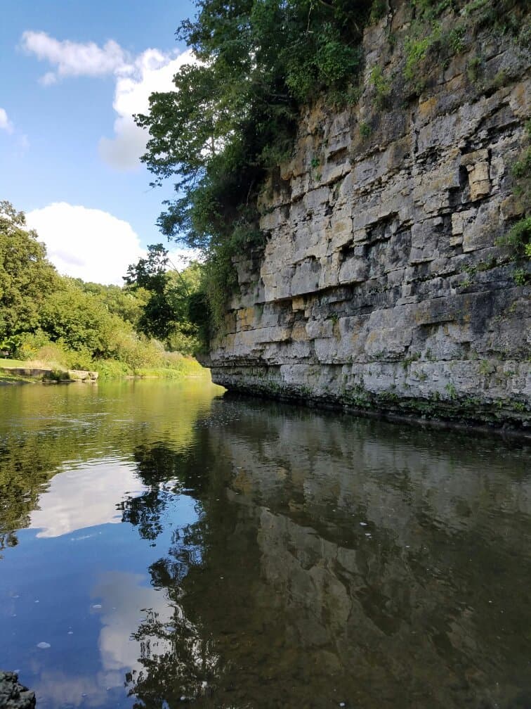 Apple River Canyon camping