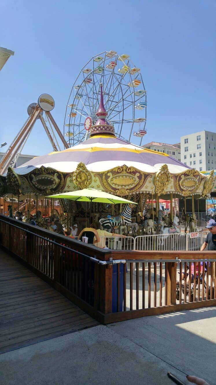 Playland's Castaway Cove