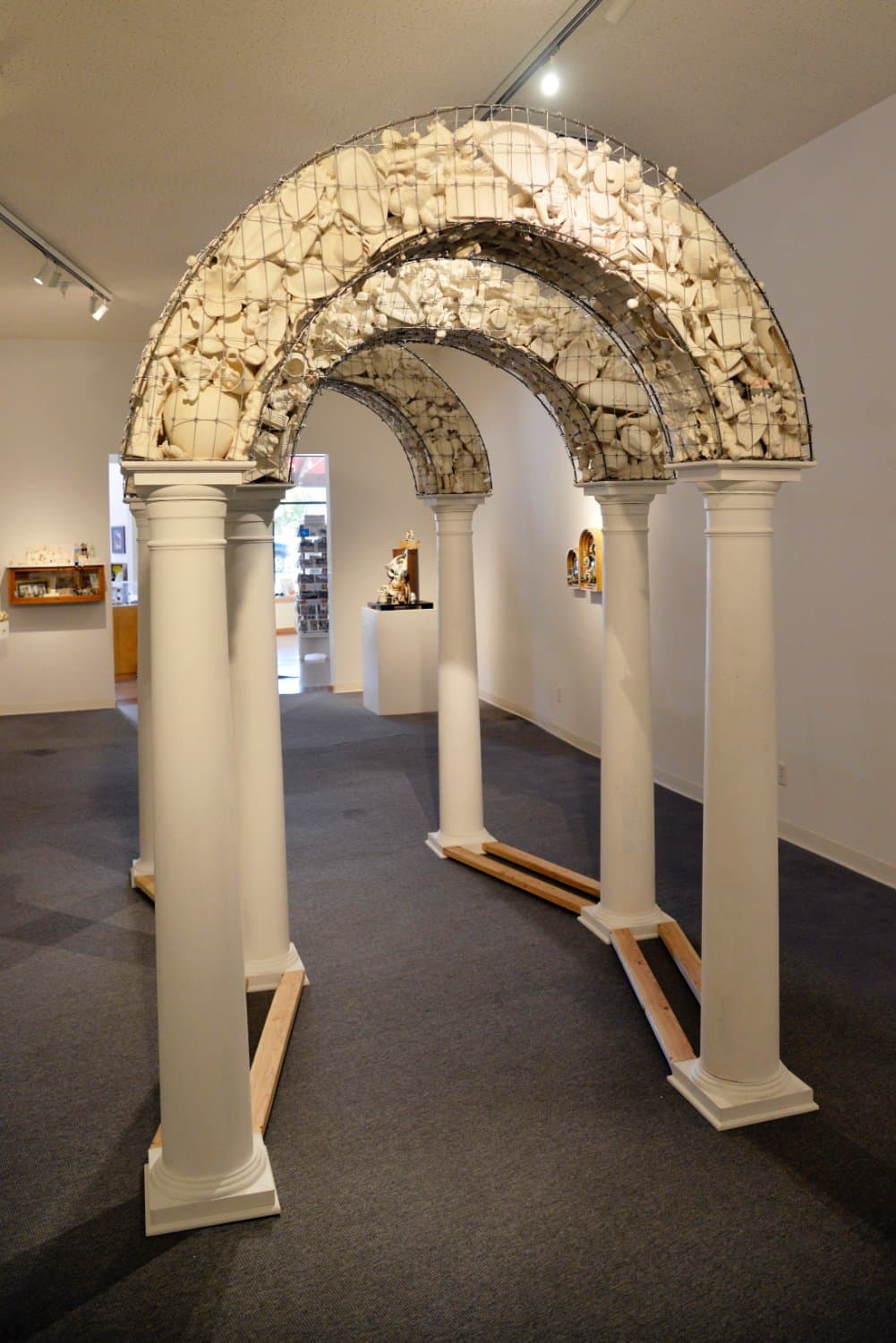 Robert Harrison White Gold: Montana Dreams Ceramic Arch