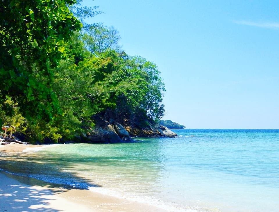 Mamutik island (don't juse my picture for anything else than watching)