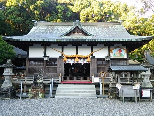 闘鶏神社
