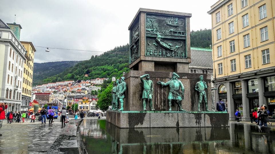 Sailor's Monument