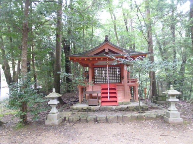 発心門王子の社