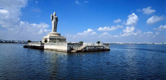 Straight View of the Budhaa Statue.