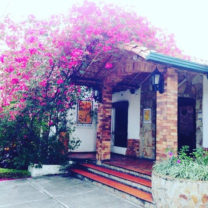 Fachada principal sede Bucaramanga 