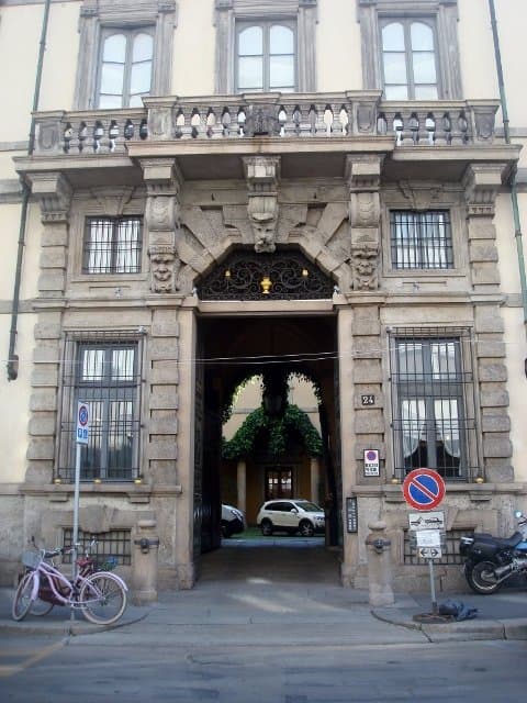 Portale e balconata