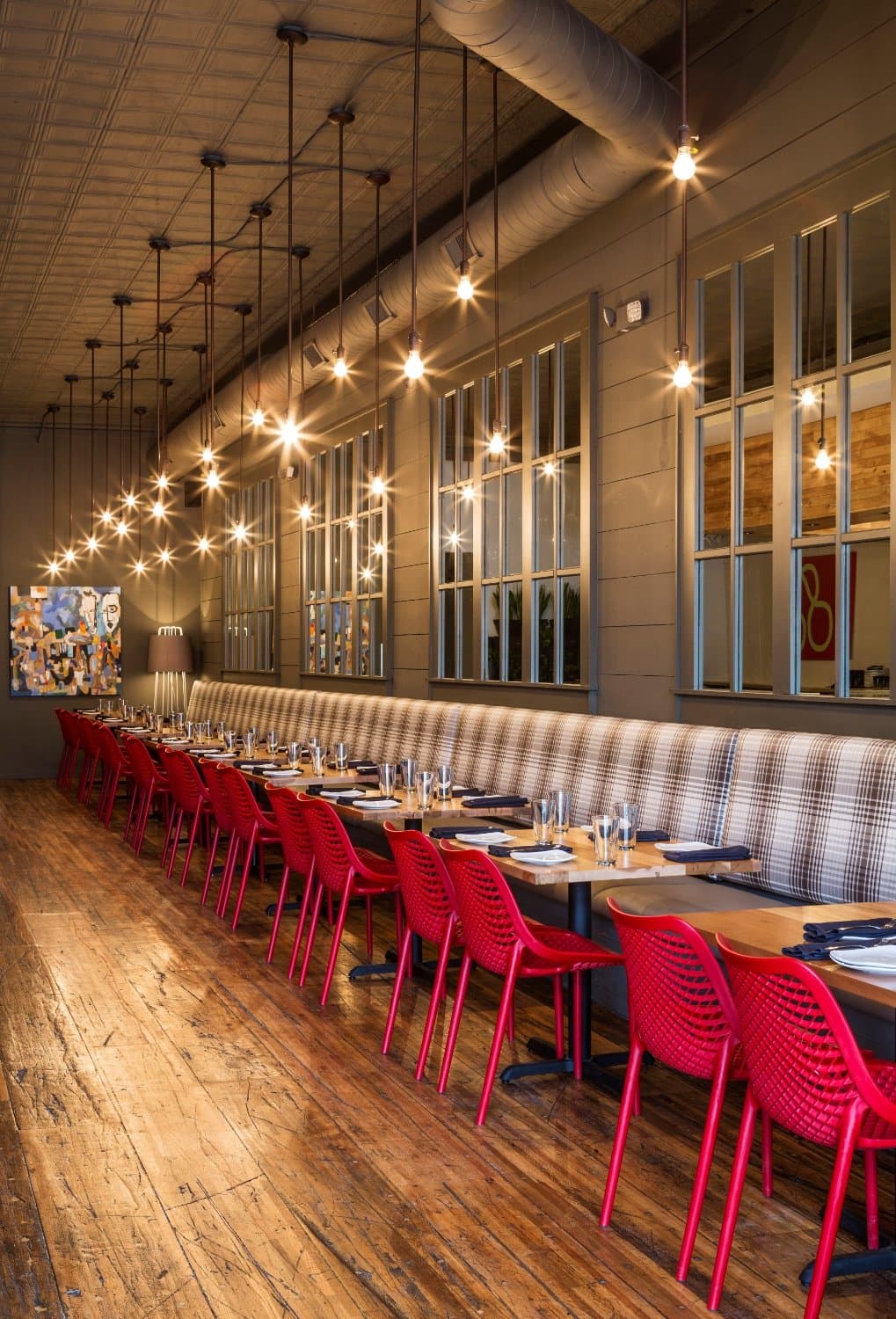 Raduno | Brick Oven & Barroom