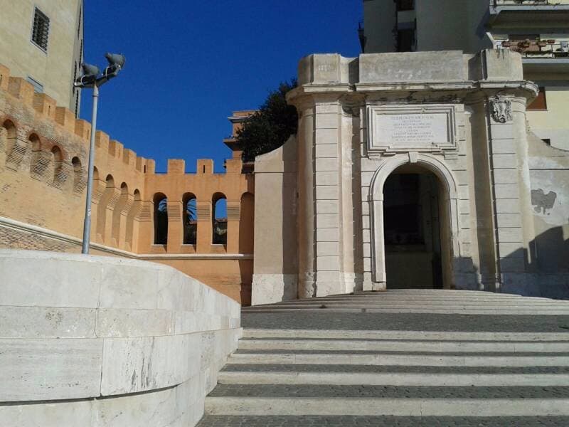 Vista di Porta Livorno