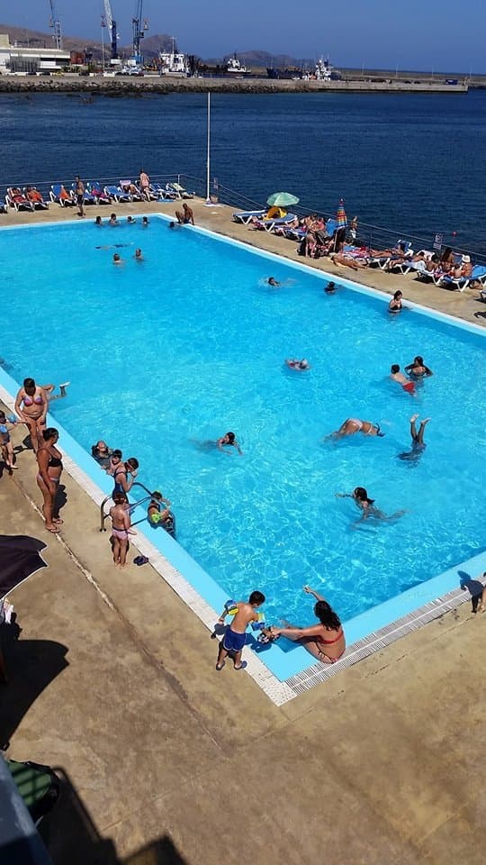Um dia de piscina