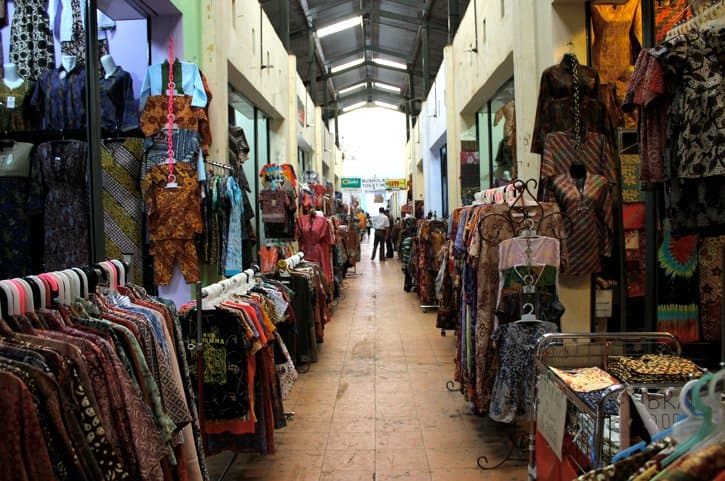 Pasar Batik Grosir Sentono
