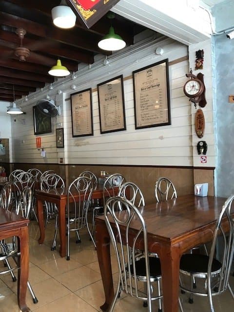 Dang restaurant patong phuket