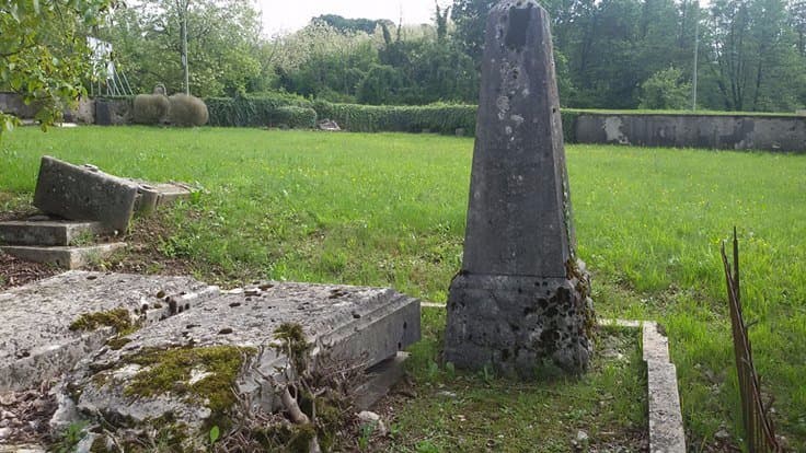 Alcune tombe