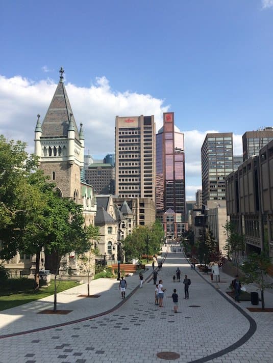 Golden Square Mile McTavish Promenade Fleuve Montagne