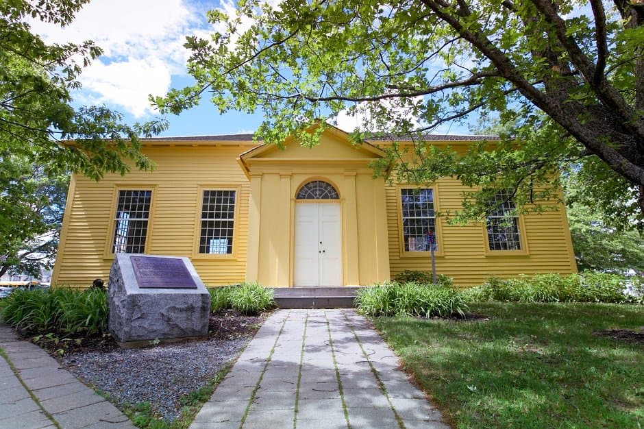 Free meeting House 