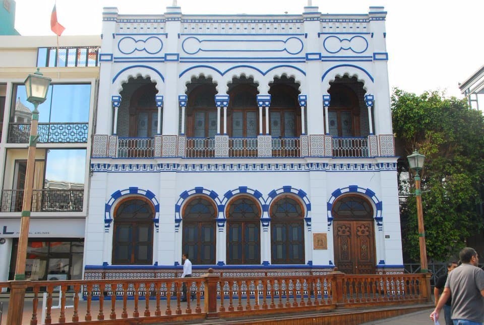 Fachada del Casino Español de Iquique