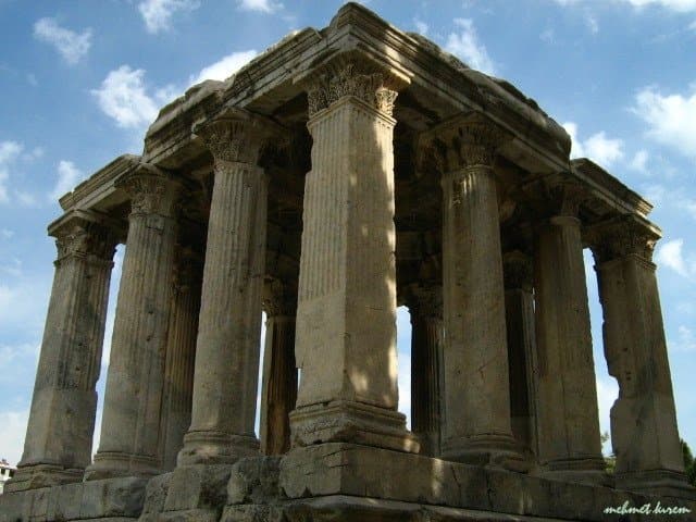 Gümüşkesen Monument Milas