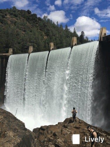 The dam is beautiful even if only 4 of the channels are running.