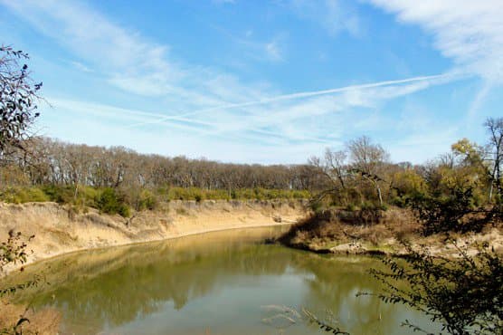 from the top we see part of the trinity river and how dry trees are in December/photo:carlos baz
