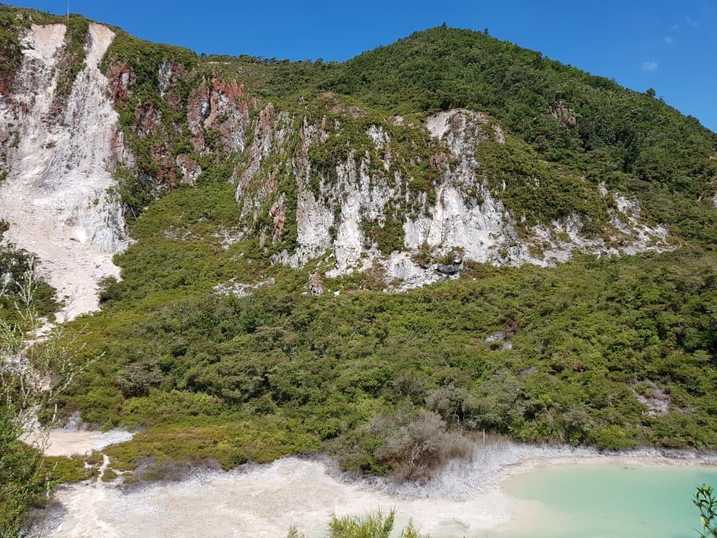 Rainbow Mountain Scenic Reserve